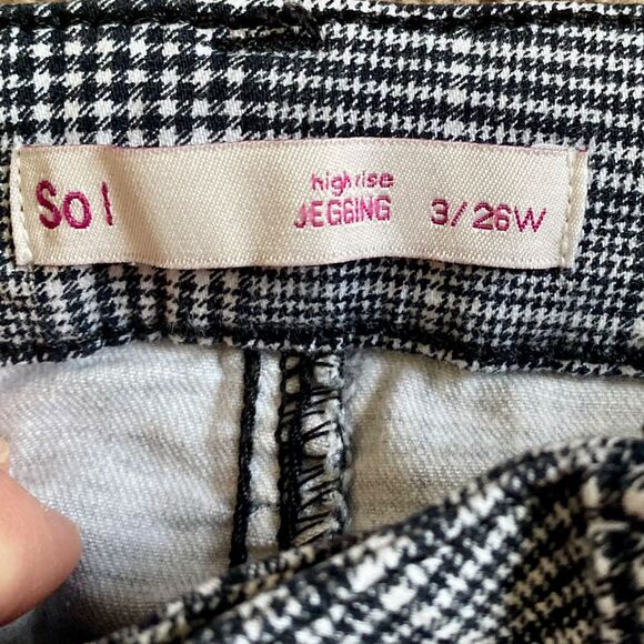 SO! High Rise Plaid Jeggings Stretch Pants Houndstooth Check Pattern‎ Size 3 - Picture 3 of 8